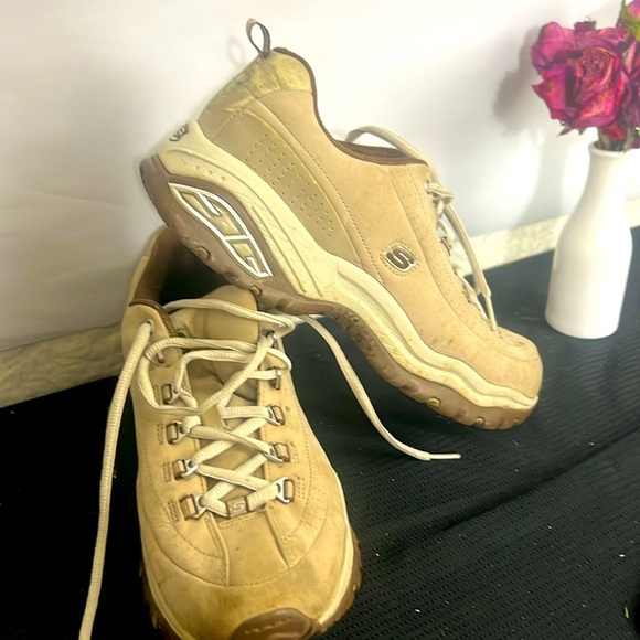 Sketcher, sport, hiking shoes - Picture 2 of 4